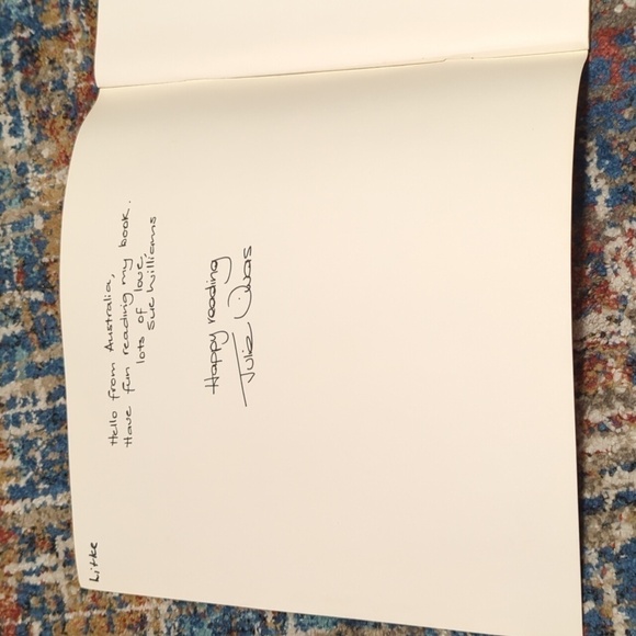 Sue Williams Autographed I Went Walking Paperback Book 1989 - Picture 4 of 5